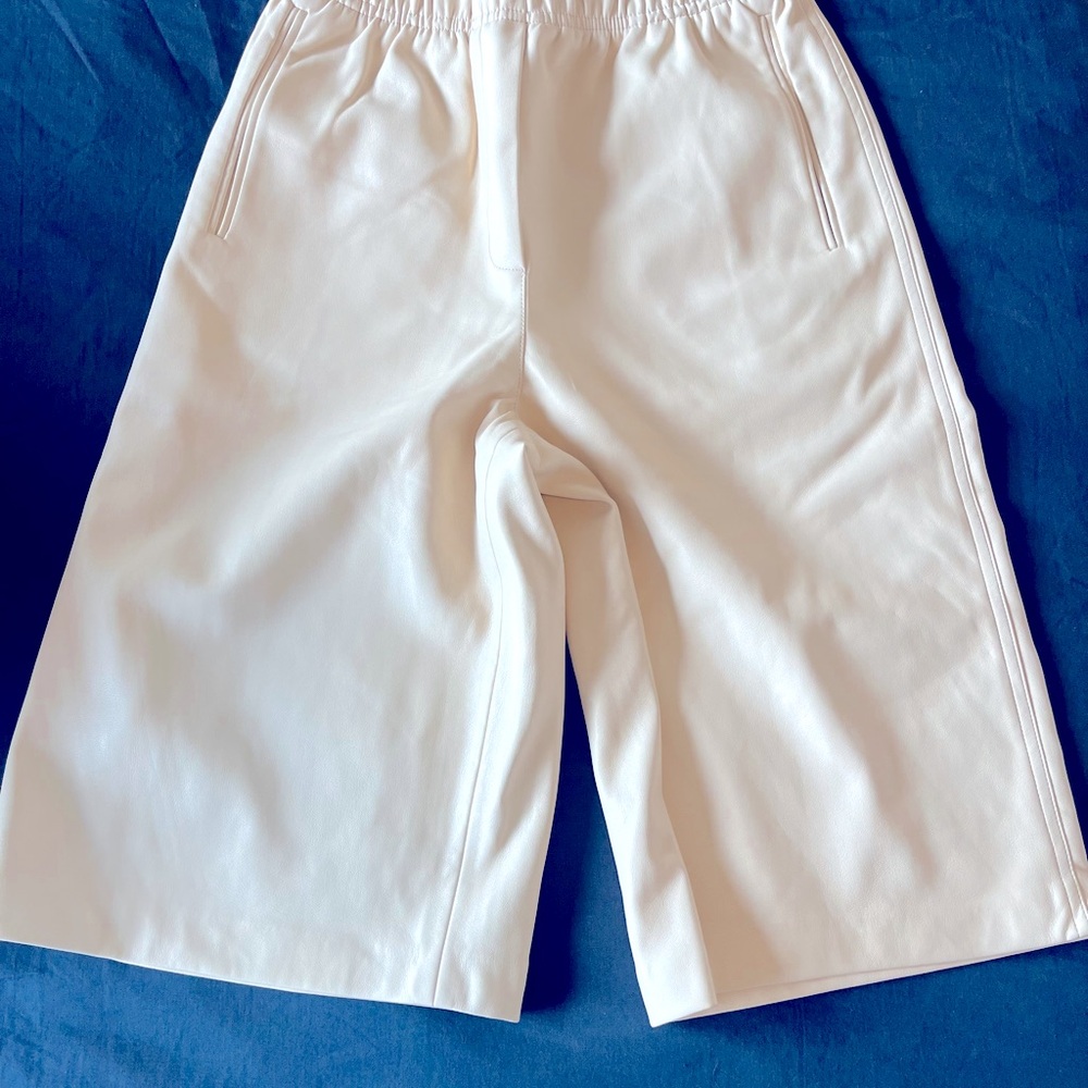 Mango Cream Vegan Leather Bermuda